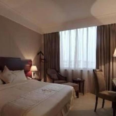 Qingdao Royal Garden Hotel מראה חיצוני תמונה