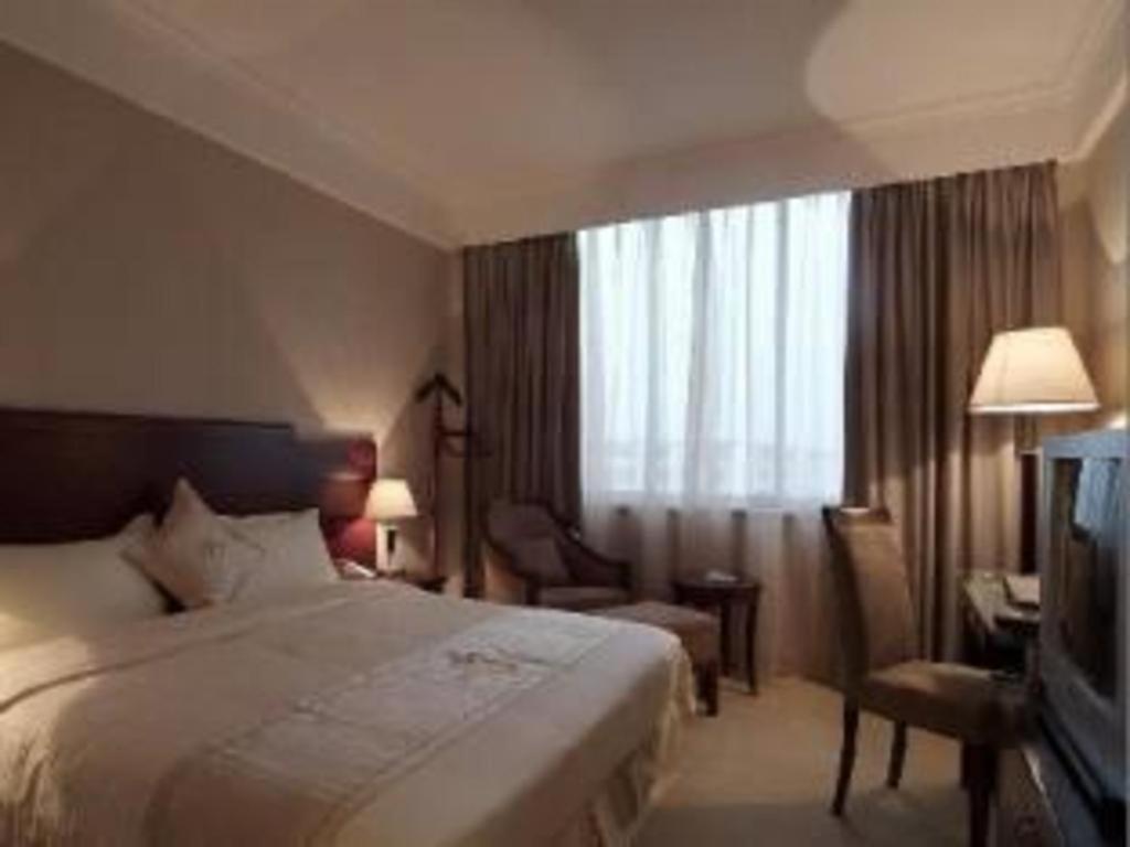 Qingdao Royal Garden Hotel מראה חיצוני תמונה