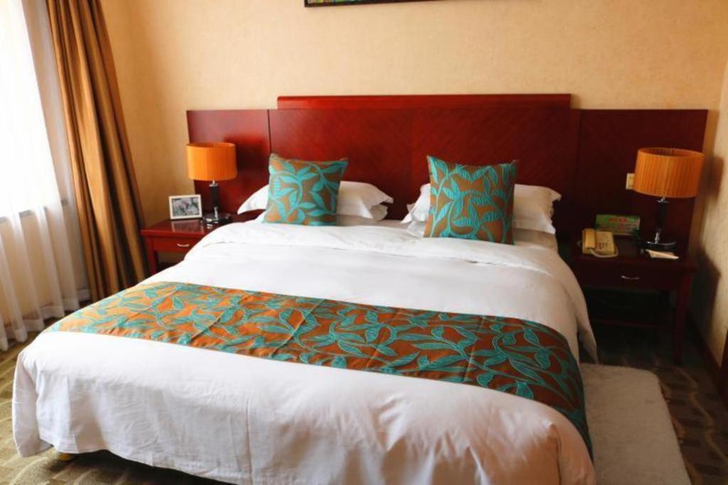 Qingdao Royal Garden Hotel מראה חיצוני תמונה