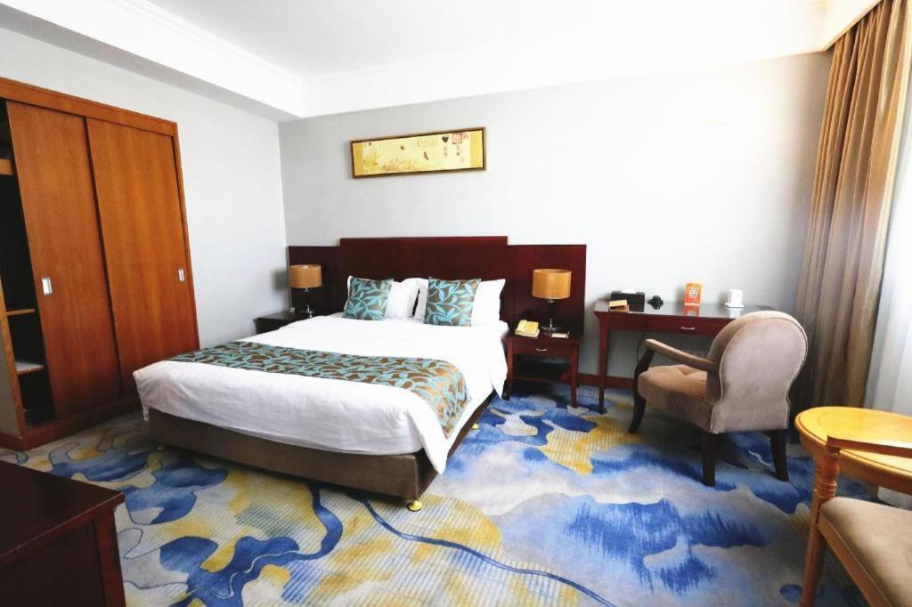 Qingdao Royal Garden Hotel מראה חיצוני תמונה