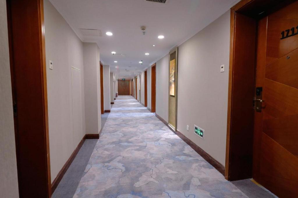Qingdao Royal Garden Hotel מראה חיצוני תמונה