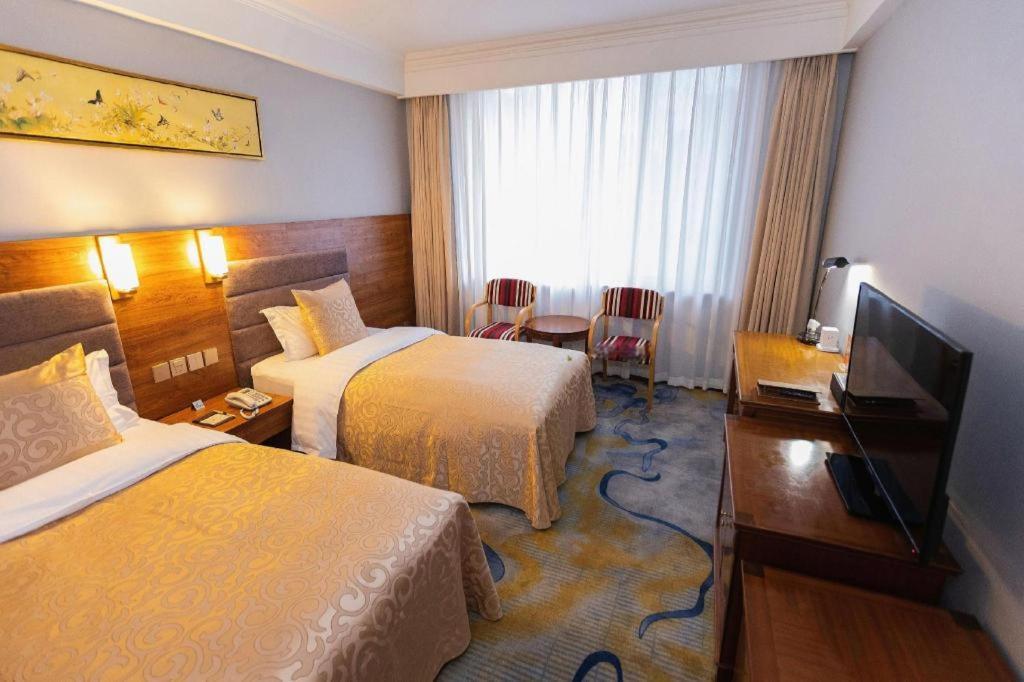 Qingdao Royal Garden Hotel מראה חיצוני תמונה