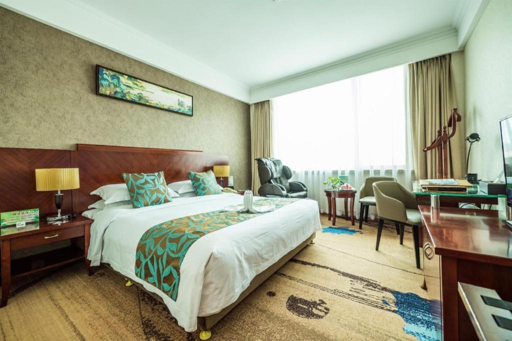 Qingdao Royal Garden Hotel מראה חיצוני תמונה